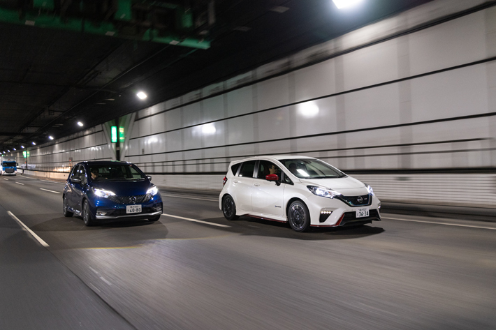 （左）日産 ノートe-POWER AUTECH （右）日産 ノート e-POWER NISMO S