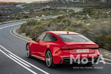 アウディ 新型RS 7 スポーツバックが登場