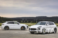 新型カイエンターボSEハイブリッド、新型カイエンターボSEハイブリッドクーペの予約受注を開始