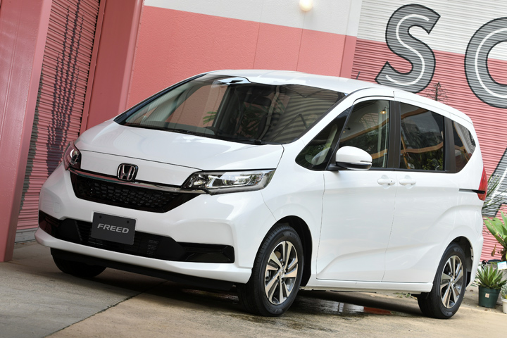 デビュー5年のフリードが今なお大人気 ステップワゴンやフィットが不振な中でホンダの小型車販売をけん引 話題を先取り 新型車解説21 Mota