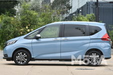 ホンダ 新型フリード FREED HYBRID CROSSTAR シーグラスブルー・パール