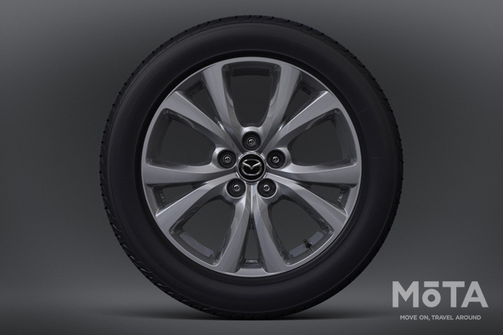 マツダ 新型CX-30 18インチアルミホイール