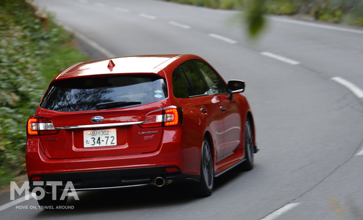 スバル レヴォーグ