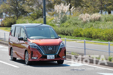 日産 新型セレナ e-POWERハイウェイスターV