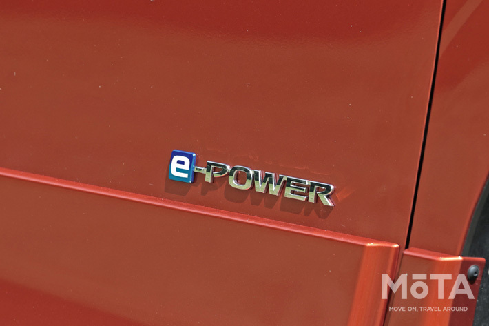 日産 新型セレナ e-POWERハイウェイスターV