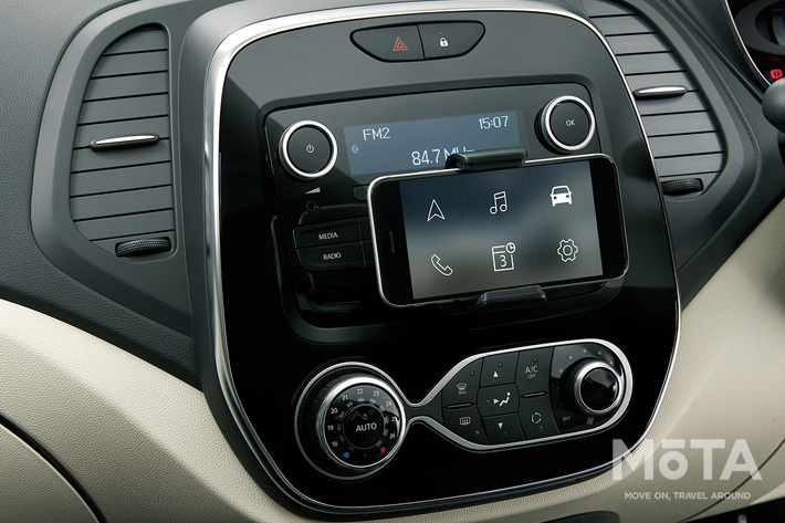 ルノー キャプチャー インテンス ラジオ（AM・FM・USB、Bluetooth機能）