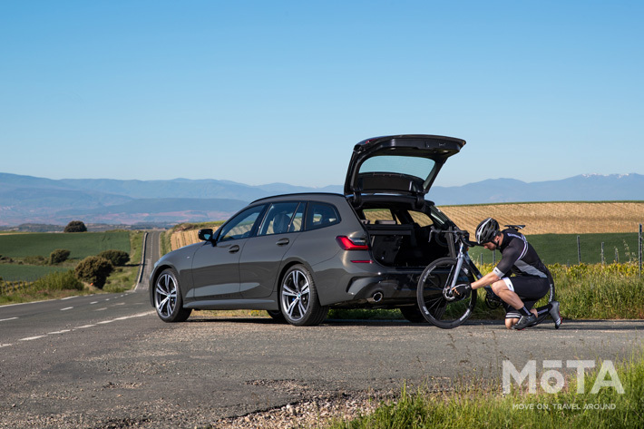 BMW 新型3シリーズ ツーリング M Sport