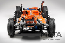 ボルボ XC40 SUV（100%電気自動車・2019年10月発表予定）