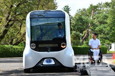 トヨタ「e-Palette(イー・パレット)」東京2020オリンピック・パラリンピック仕様[Autono-MaaS専用EV／東京モーターショー2019 トヨタ自動車ブース出展車両(参考出品)]