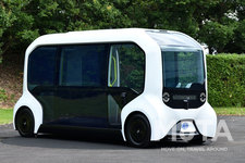 トヨタ「e-Palette(イー・パレット)」東京2020オリンピック・パラリンピック仕様[Autono-MaaS専用EV／東京モーターショー2019 トヨタ自動車ブース出展車両(参考出品)]