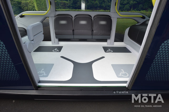 トヨタ「e-Palette(イー・パレット)」東京2020オリンピック・パラリンピック仕様[Autono-MaaS専用EV／東京モーターショー2019 トヨタ自動車ブース出展車両(参考出品)]