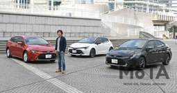 モータージャーナリストの山田弘樹さんと新型カローラシリーズ｜(左から)トヨタ 新型カローラツーリング(ワゴン) HYBRID S[FF]／トヨタ 新型カローラスポーツ HYBRID G“Z”[FF]／トヨタ 新型カローラ(セダン) HYBRID W×B[FF]