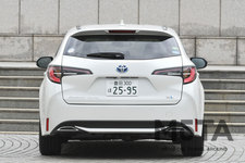 トヨタ 新型カローラツーリング(ワゴン) HYBRID W×B[FF]