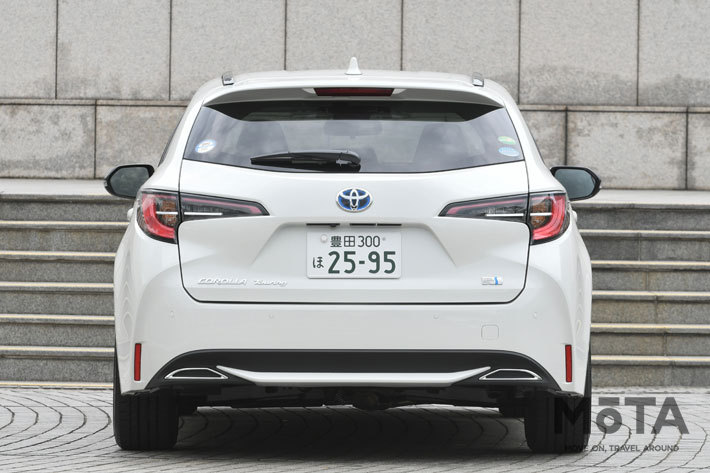 トヨタ 新型カローラツーリング(ワゴン) HYBRID W×B[FF]