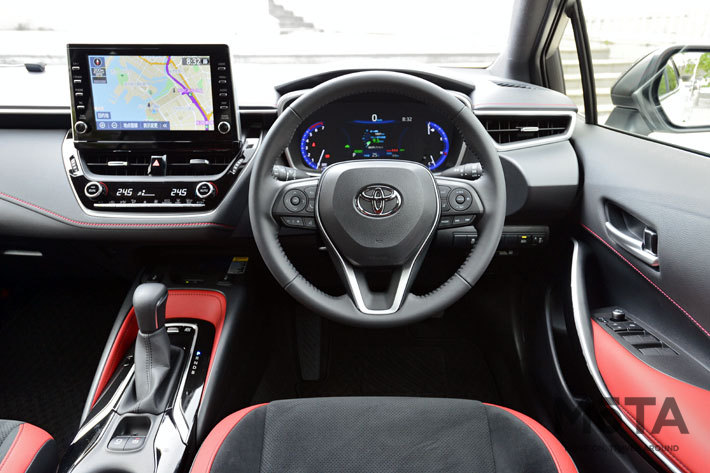 安全・快適装備もバッチリ(シートは最上級グレードG“Z”のスポーツシート)