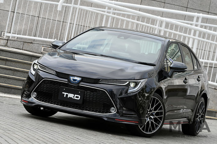 トヨタ 新型カローラ(セダン) TRD BLACK EDITION