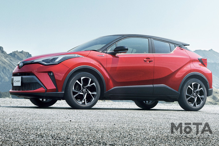 トヨタ C-HR G ブラック×エモーショナルレッドII