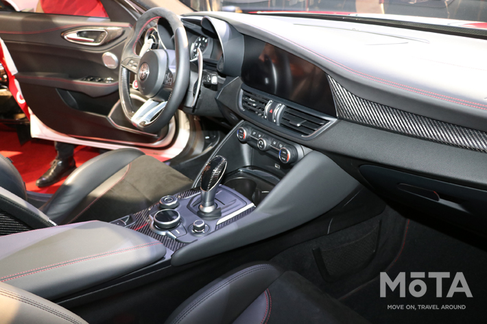 アルファロメオ ステルヴィオ クアドリフォリオ F1トリビュート