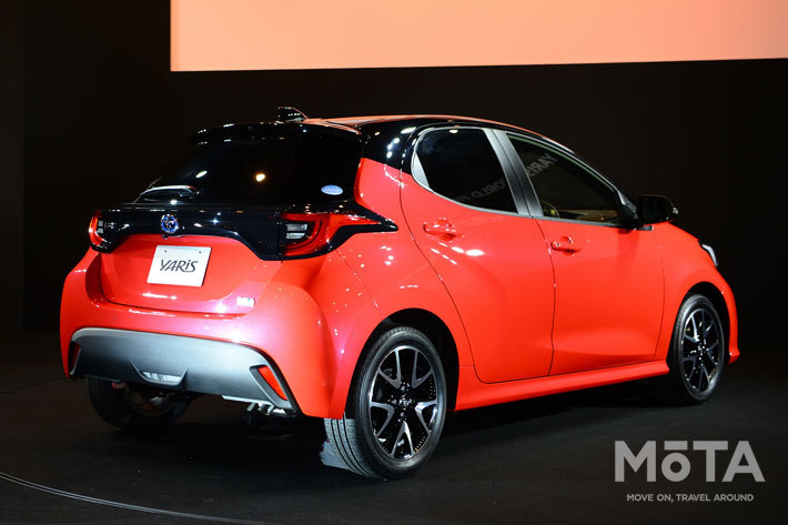 トヨタ ヤリス HYBRID G(ボディカラー：コーラルクリスタルシャイン×ブラック2トーン/プロトタイプ)｜トヨタ新型コンパクトカー「YARIS(ヤリス)」 WORLD PREMIERE(2019年10月16日)