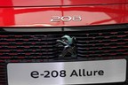 プジョー 新型e-208 Allure