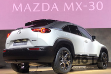 マツダ MX-30