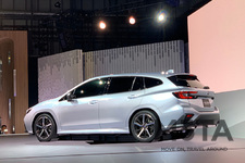 スバル 新型レヴォーグ プロトタイプ