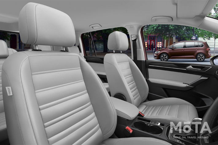 フォルクスワーゲン ゴルフ Touran TDI Premium