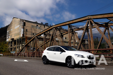 ボルボ V40 Cross Country／足尾銅山