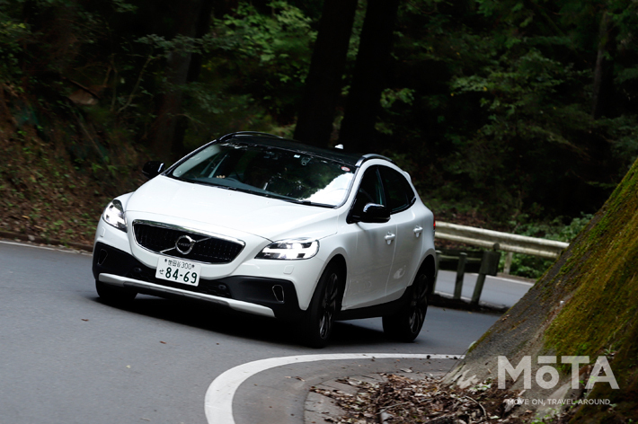 ボルボ V40 Cross Country