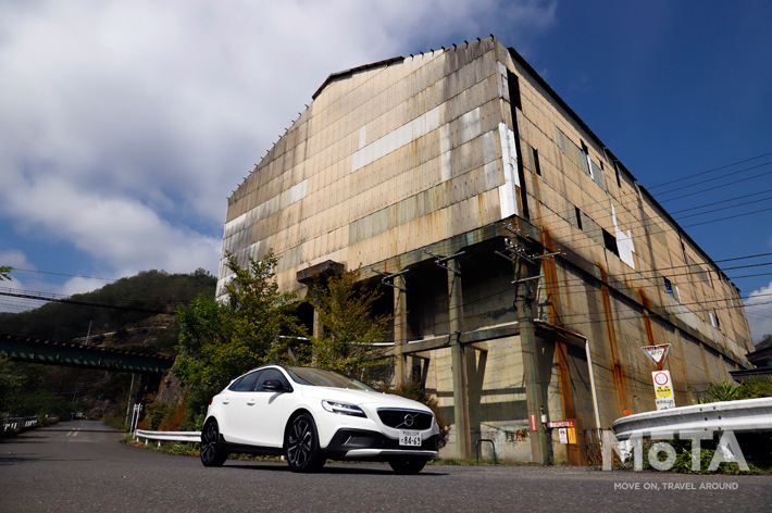 ボルボ V40 Cross Country／足尾銅山