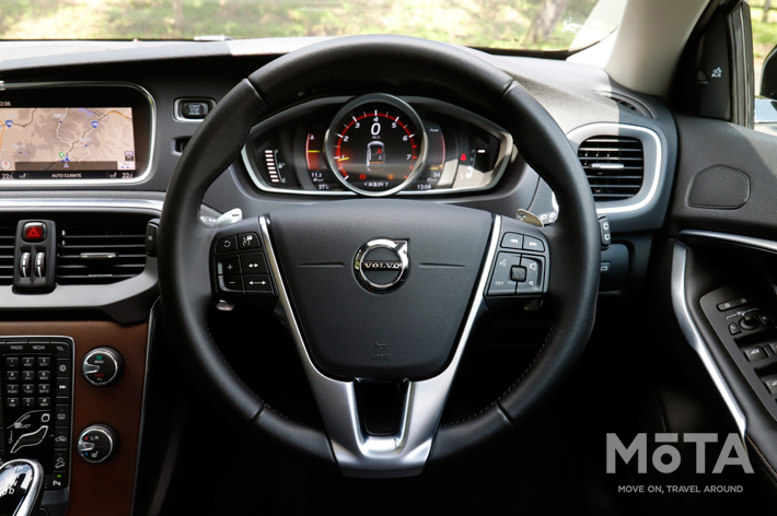 ボルボ V40 Cross Country