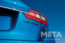 スバル レヴォーグ特別仕様車「2.0GT EyeSight V-SPORT」LEVORGリアオーナメント（ラスターブラック）