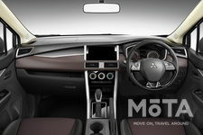 三菱 エクスパンダー クロス