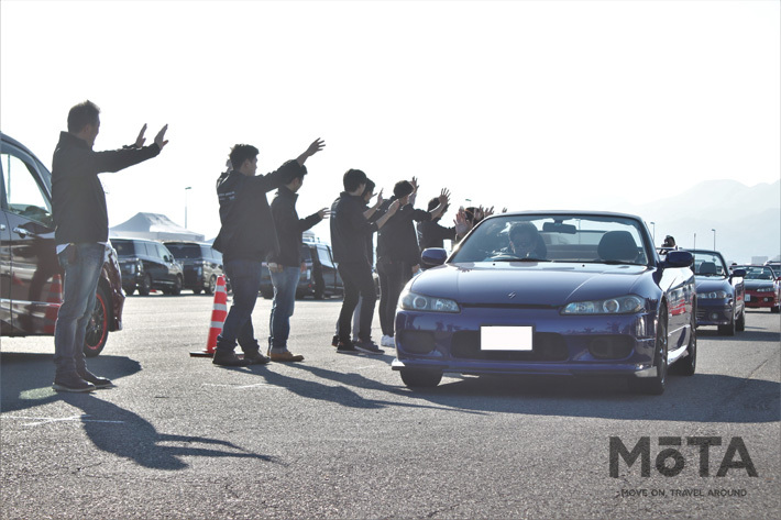 お見送りの様子