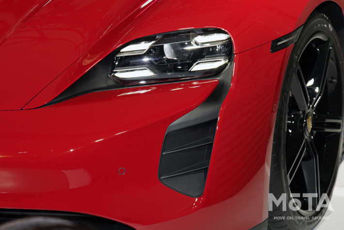 ポルシェ 新型タイカン