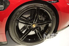 ポルシェ 新型タイカン