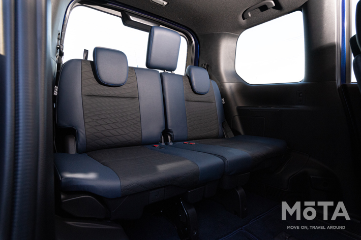 日産 セレナAUTECH