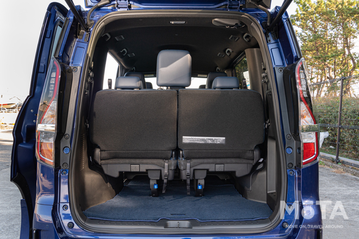 日産 セレナAUTECH