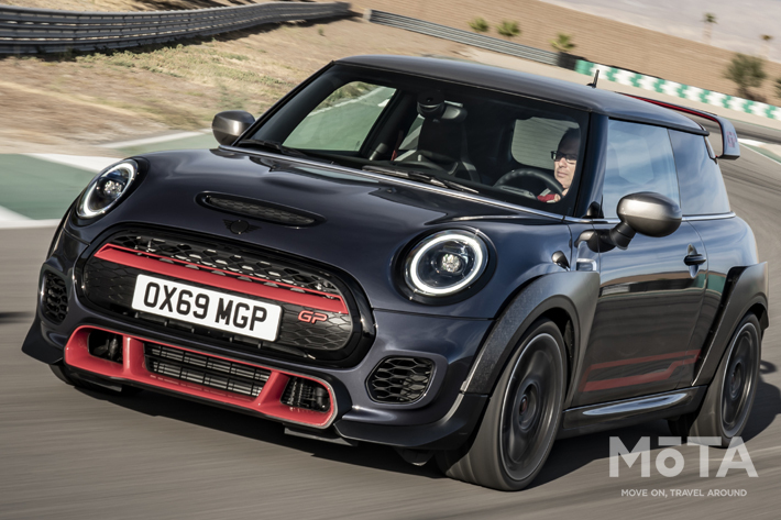 MINI史上最速モデル MINI John Cooper Works GP