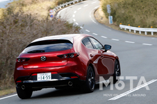 マツダ MAZDA3 FASTBCK X L Package／エンジンタイプ：SKYACTIV X 2.0（6AT）