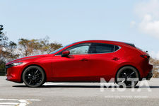 マツダ MAZDA3 FASTBCK X L Package／エンジンタイプ：SKYACTIV X 2.0（6AT）