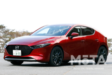 マツダ MAZDA3 FASTBCK X L Package／エンジンタイプ：SKYACTIV X 2.0（6AT）