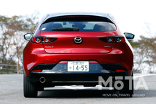 マツダ MAZDA3 FASTBCK X L Package／エンジンタイプ：SKYACTIV X 2.0（6AT）