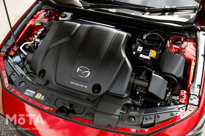 マツダ MAZDA3 FASTBCK X L Package／エンジンタイプ：SKYACTIV X 2.0（6AT）