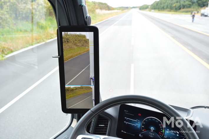 メルセデス・ベンツ 大型トラック「アクトロス」