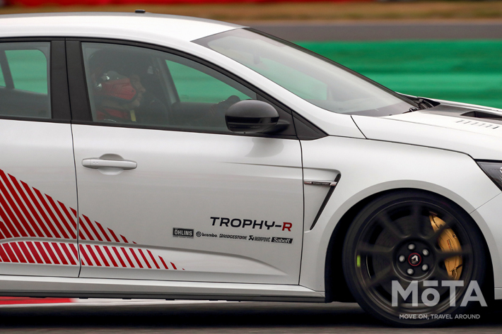 ルノー メガーヌR.S. トロフィーR