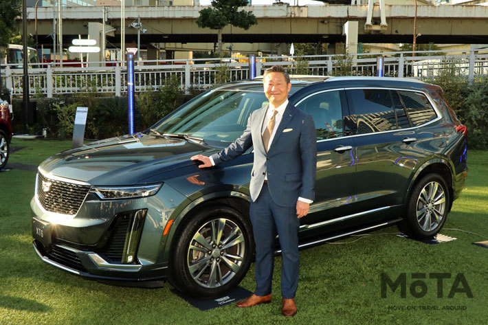 GM 新型キャデラック XT6