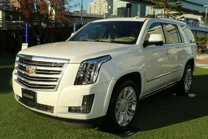 キャデラック エスカレードを一部改良 価格も改定へ 業界先取り 業界ニュース 自動車ニュース22国産車から輸入車まで Mota