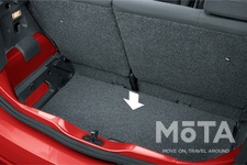 VW 限定モデル「cross up!」 ラゲージルーム