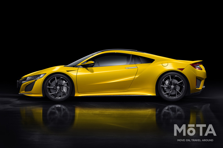 ホンダ NSX ボディカラー：インディイエロー・パールII